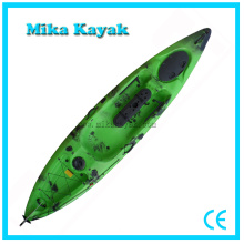 Sola canoa de pesca Kayak plástico al por mayor sentado en el barco superior